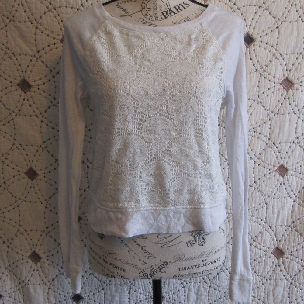 GUC Map to Mars White Raglan Skull Top M